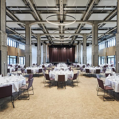 Hirnholzparkett Eiche in der Fassfabrik Schw&auml;bisch Hall